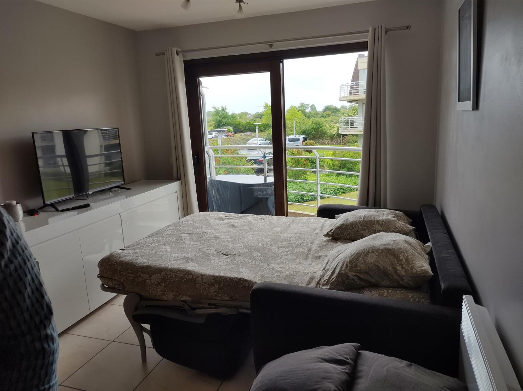 Appartement Voor 4 Personen Met Zwembad Aan Zee Pool 28 Degr Celcius Already Open